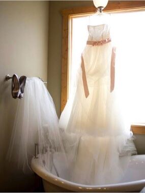 Vera Wang Ivory Strapless Tulle Wedding Gown with Blush Sash